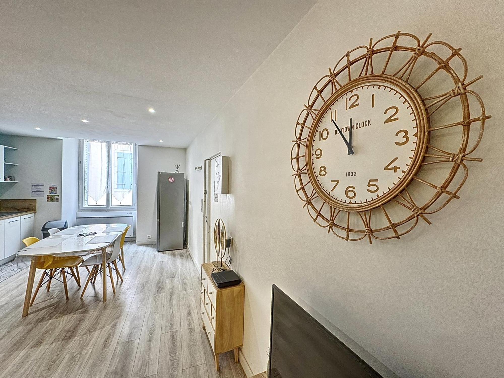 Confort, Wifi Et Garage Millau Exteriör bild